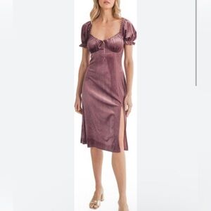 All in Favor Flutter Sleeve
Crushed Velvet Minidress size M
